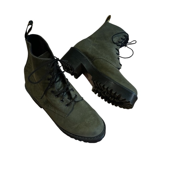 Dr. Martens Shriver HI Olive Green Lace-Up Combat Boots Women’s 9 - Picture 2 of 7